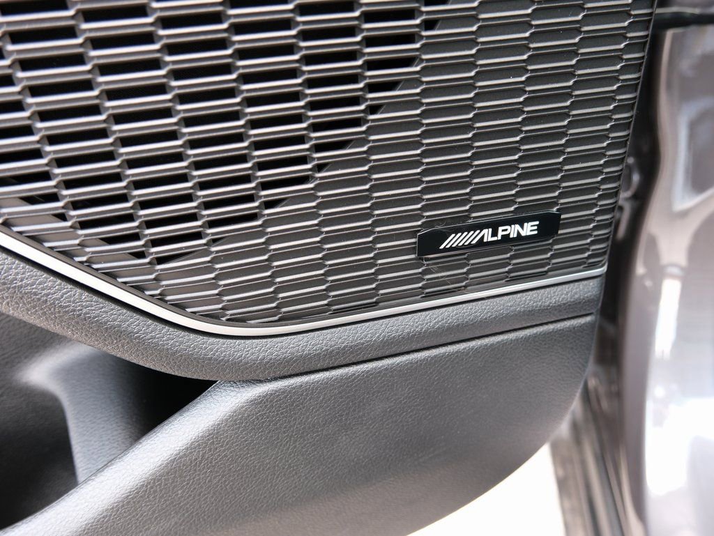 Used 2024 Jeep Grand Cherokee Trailhawk image 33