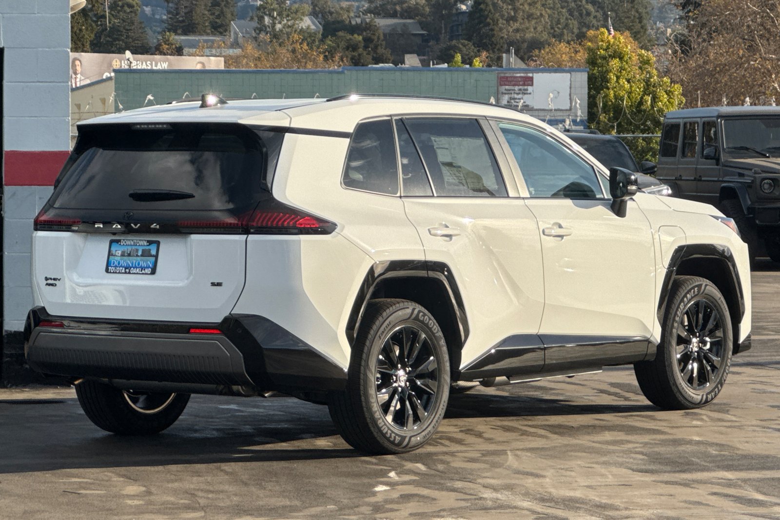 New 2026 Toyota RAV4 SE w/ Convenience Package AWD/4WD image 4