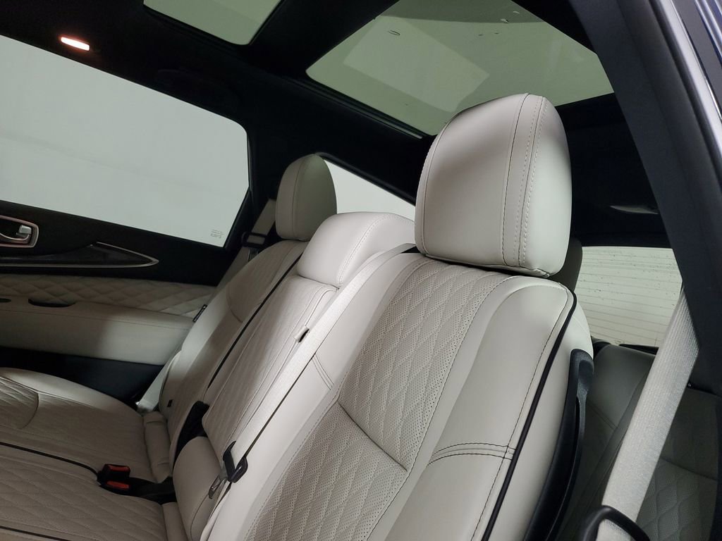 Used 2019 INFINITI QX60 Luxe w/ Limited Package FWD image 12