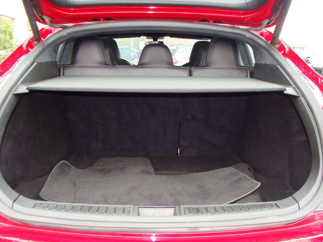 Used 2018 Tesla Model S 75D AWD/4WD image 25