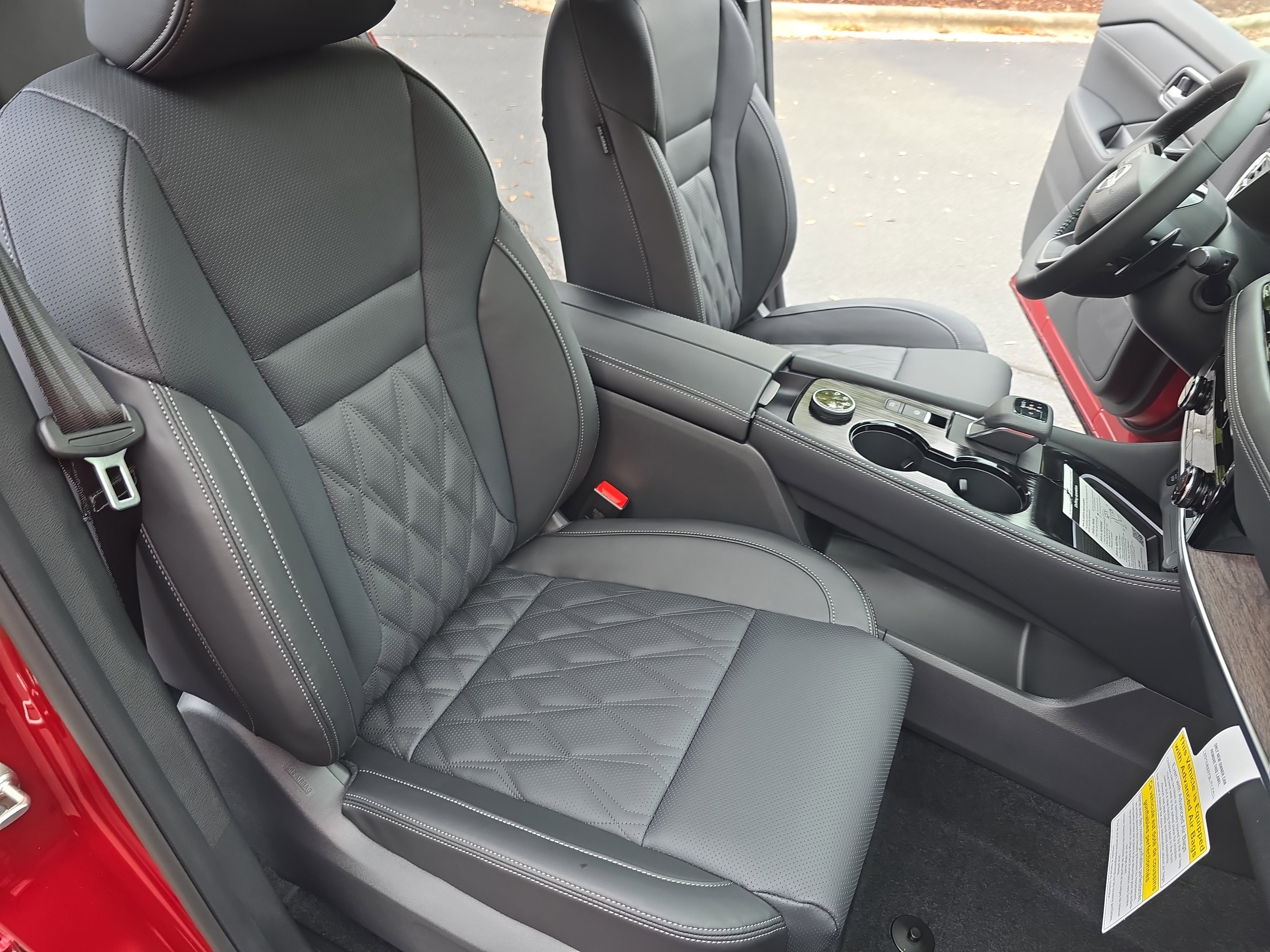 New 2026 Nissan Rogue Platinum image 10