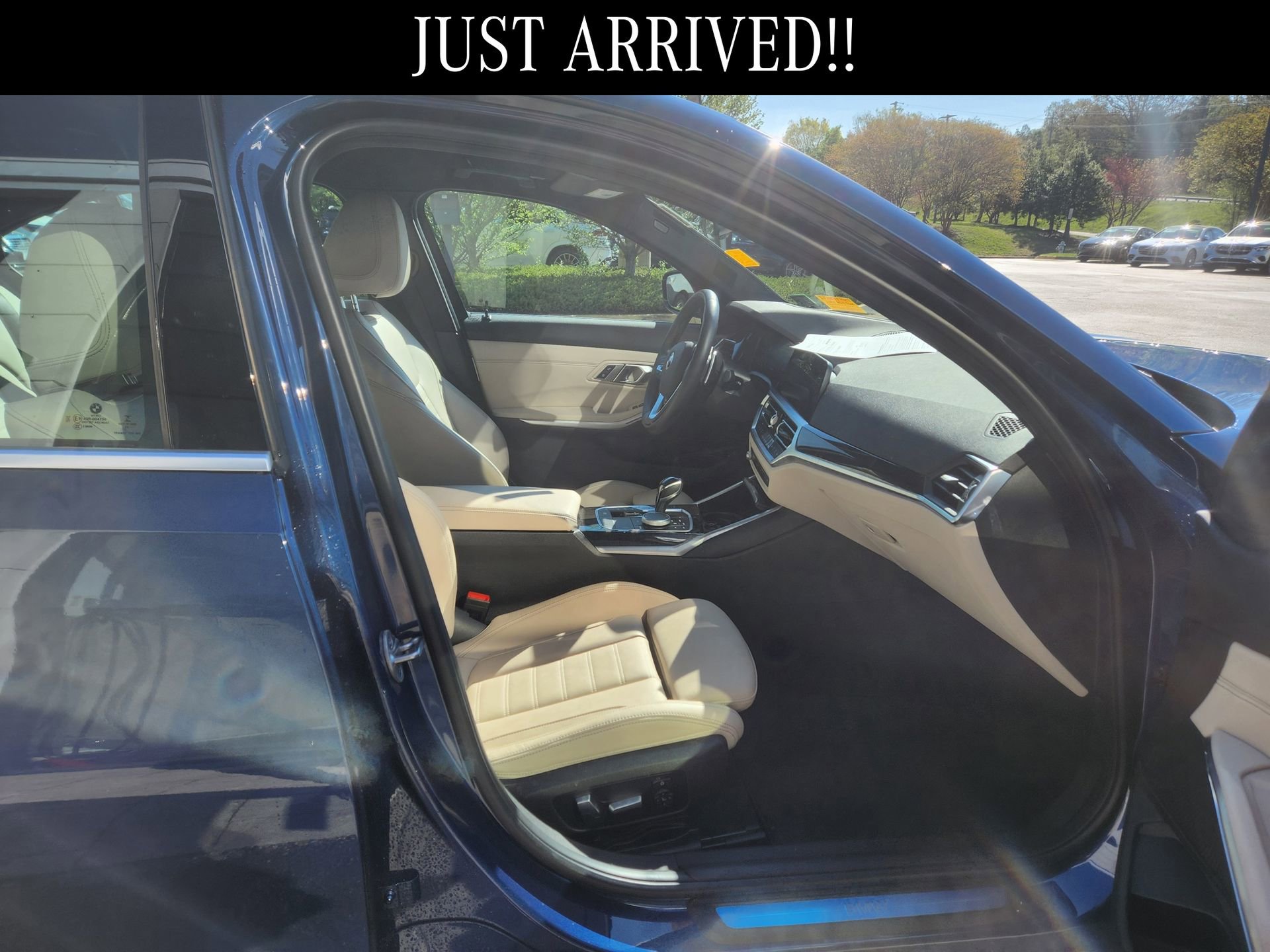 Used 2021 BMW 330i xDrive Sedan w/ Premium Package image 6