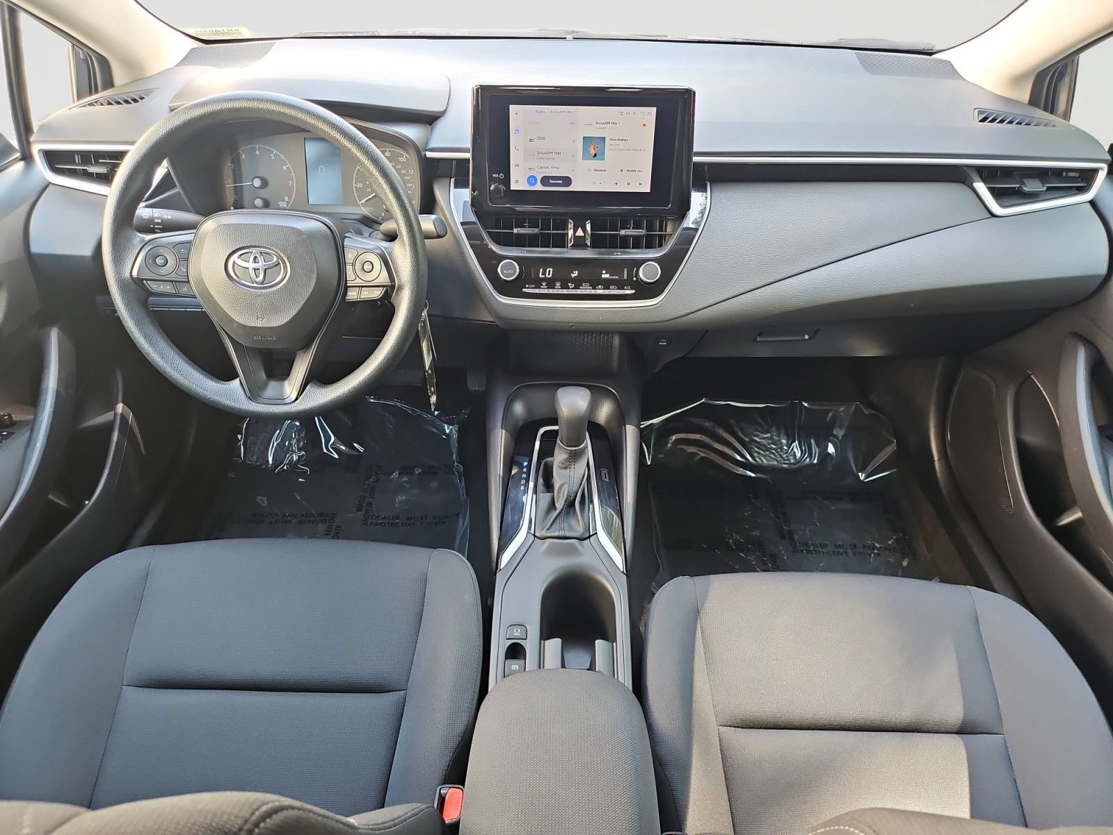 Used 2024 Toyota Corolla LE FWD image 16