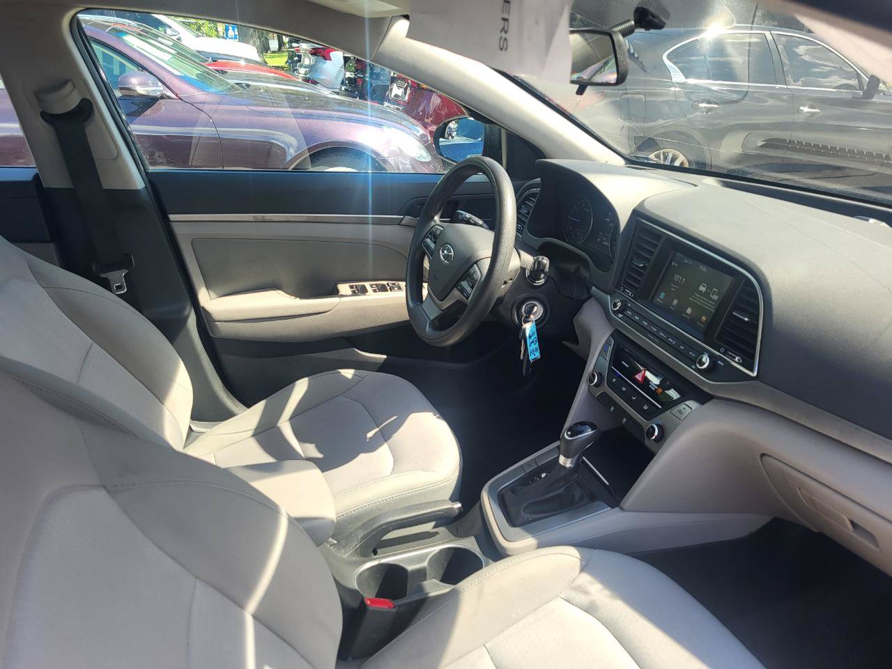 Used 2017 Hyundai Elantra SE FWD image 31