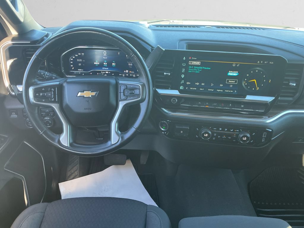 Used 2025 Chevrolet Silverado 1500 LT AWD/4WD image 10
