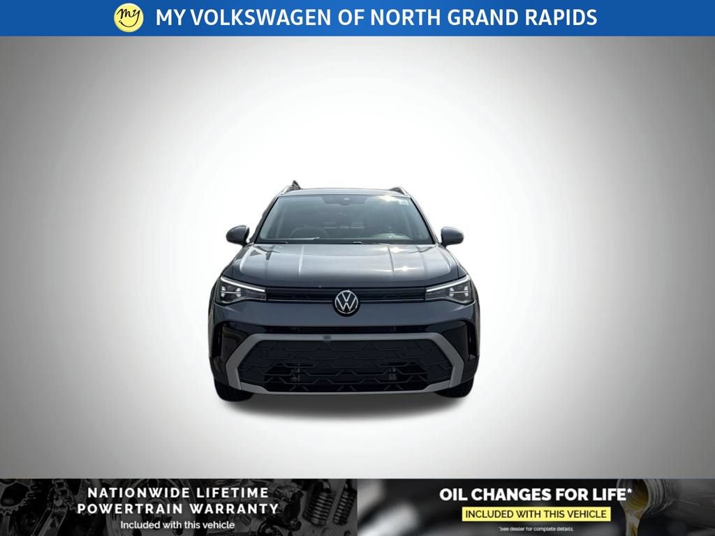 New 2026 Volkswagen Taos SE AWD/4WD image 2