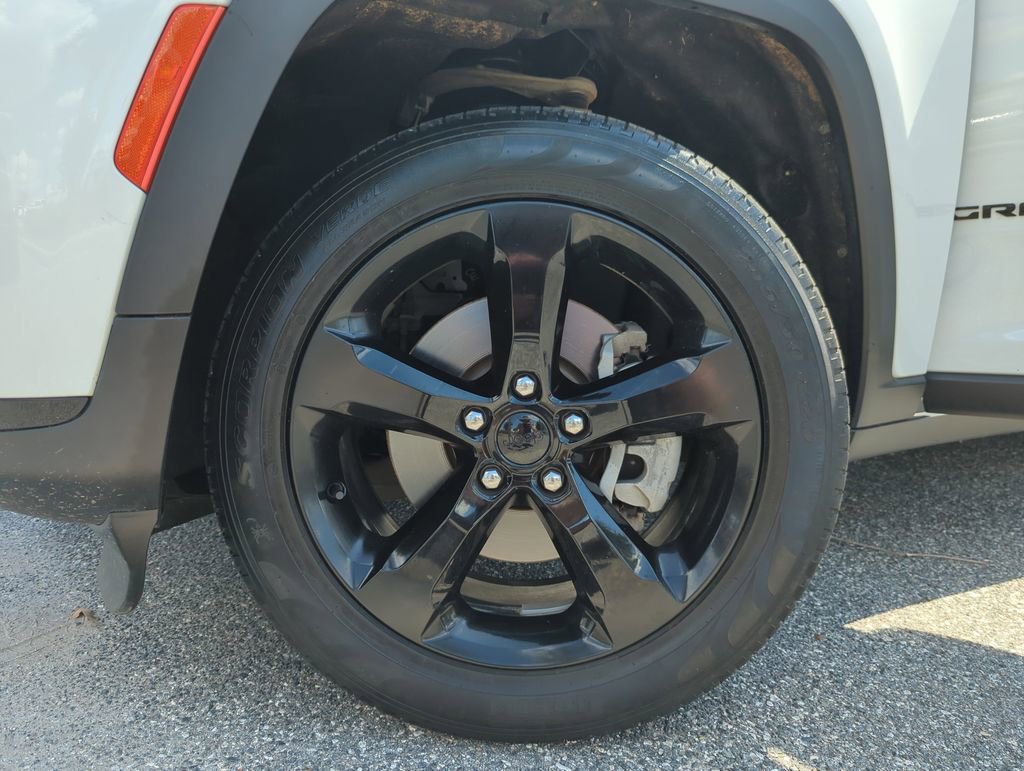 Used 2022 Jeep Grand Cherokee L Limited w/ Black Appearance Package AWD/4WD image 47