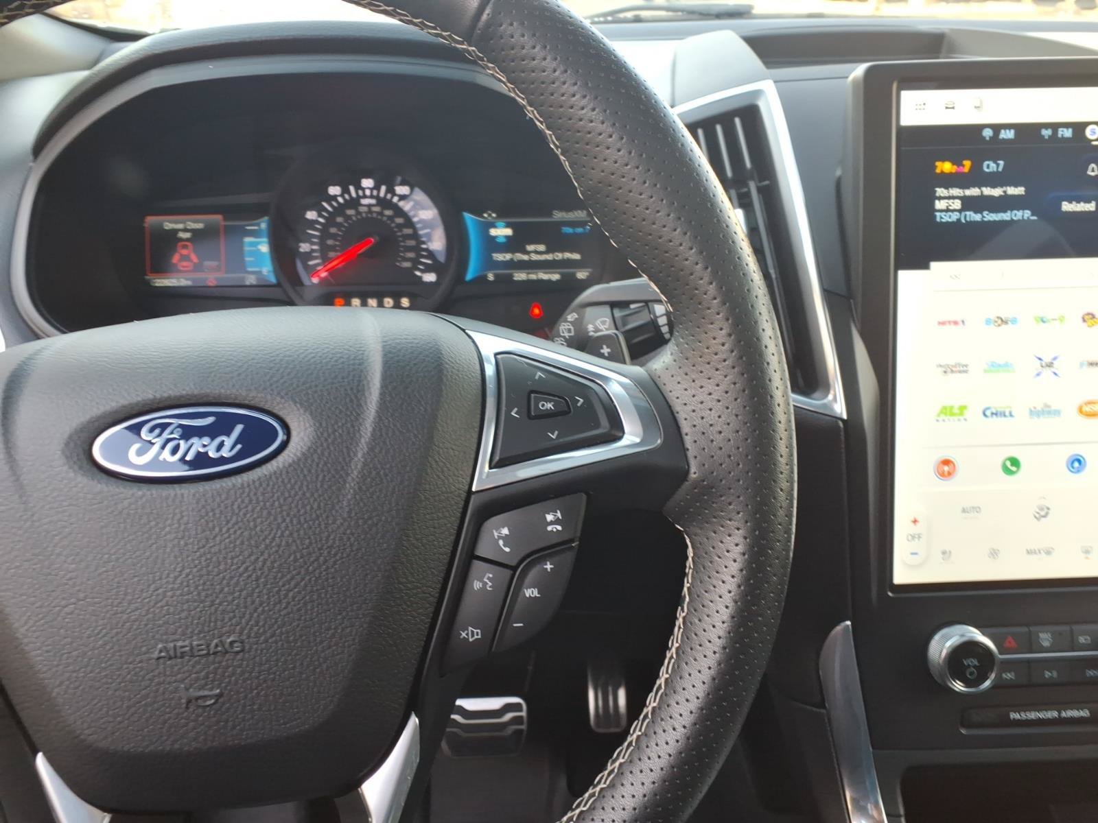 Used 2024 Ford Edge ST w/ Equipment Group 401A AWD/4WD image 24