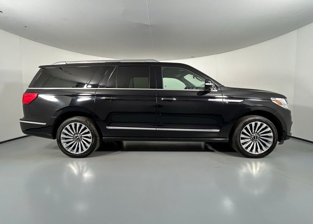 Used 2020 Lincoln Navigator L Reserve w/ Luxury Package AWD/4WD image 8