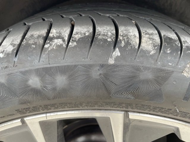 Used 2024 BMW X7 M60i w/ Executive Package image 23