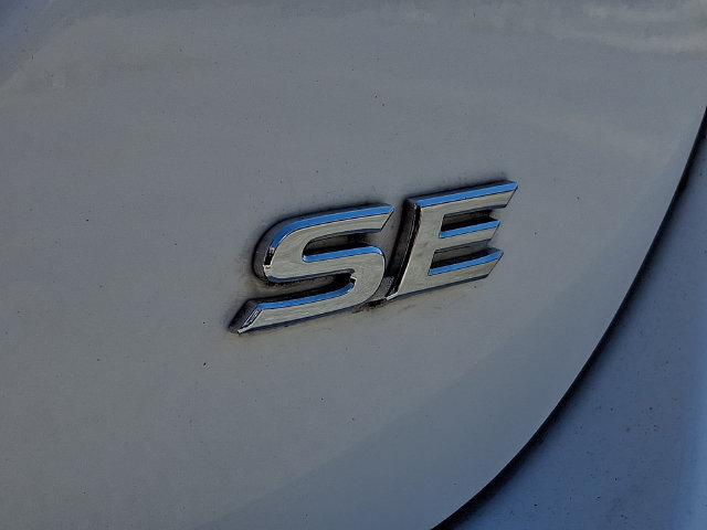 Used 2023 Toyota Camry SE w/ Cold Weather Package FWD image 46