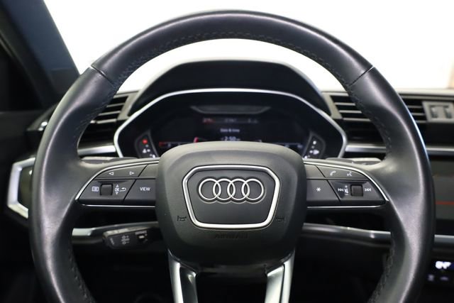 Used 2023 Audi Q3 2.0T Premium Plus w/ Premium Plus Package image 16