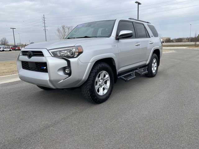 Used 2022 Toyota 4Runner SR5 image 9