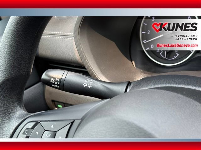 Used 2024 Nissan Sentra SV FWD image 33