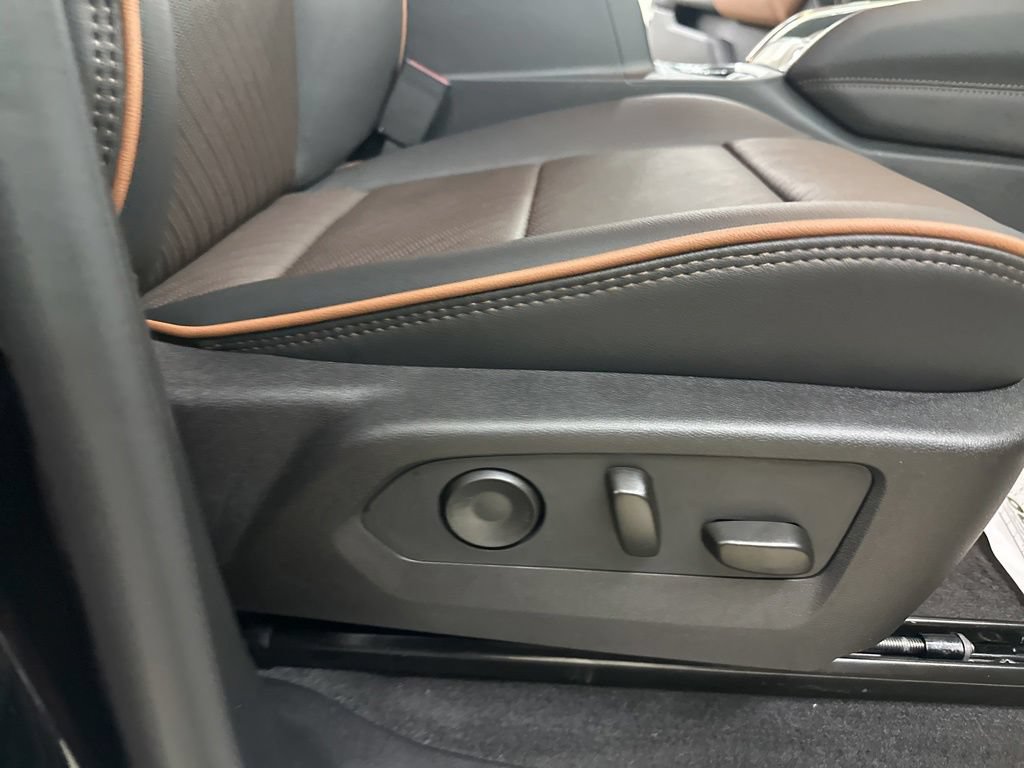 New 2026 GMC Canyon AT4 w/ AT4 Premium Package AWD/4WD image 21