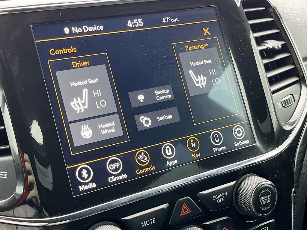 Used 2022 Jeep Grand Cherokee Laredo X image 21