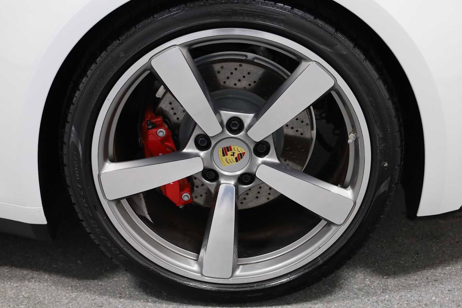 Certified 2024 Porsche 911 Targa 4S image 40