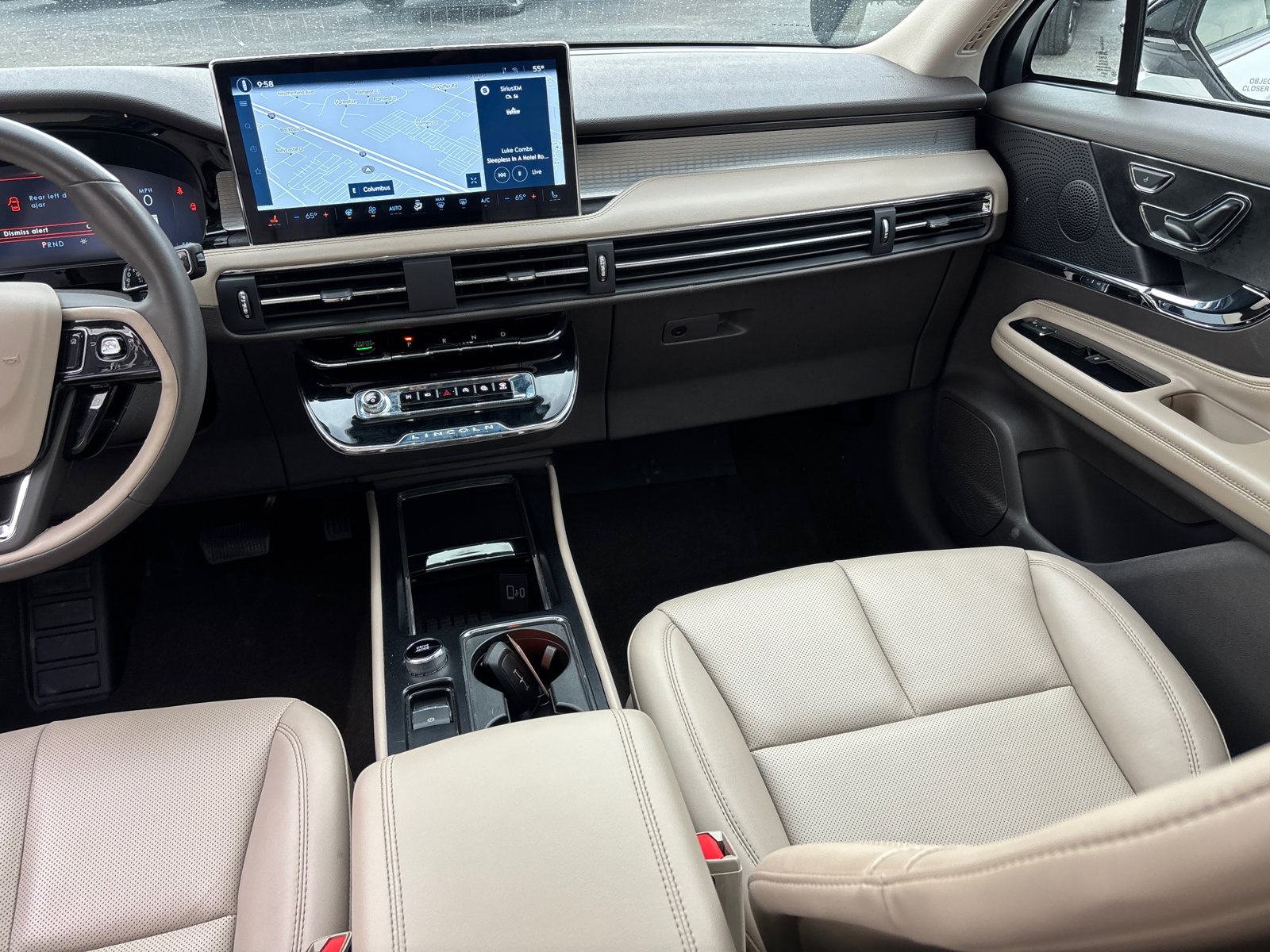 Certified 2024 Lincoln Corsair AWD w/ Equipment Group 101A image 32