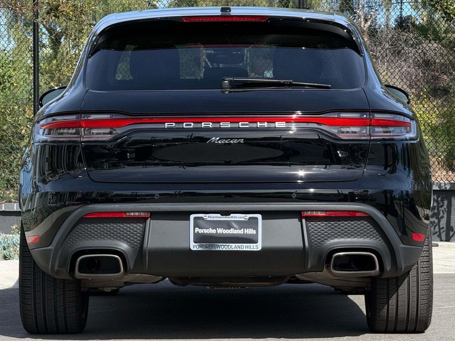 Used 2025 Porsche Macan image 6