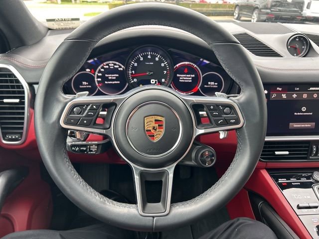 Used 2023 Porsche Cayenne Coupe image 13