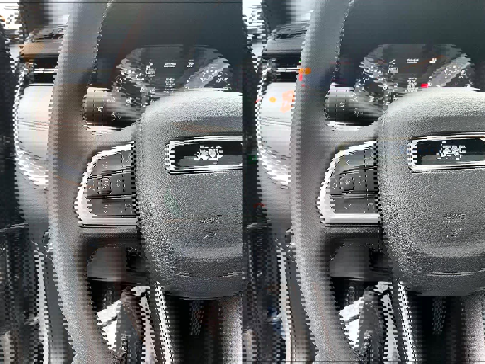 Used 2023 Jeep Compass Limited w/ Sun and Sound Group image 23