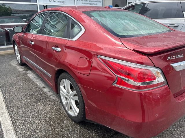 Used 2015 Nissan Altima 3.5 SL FWD image 3
