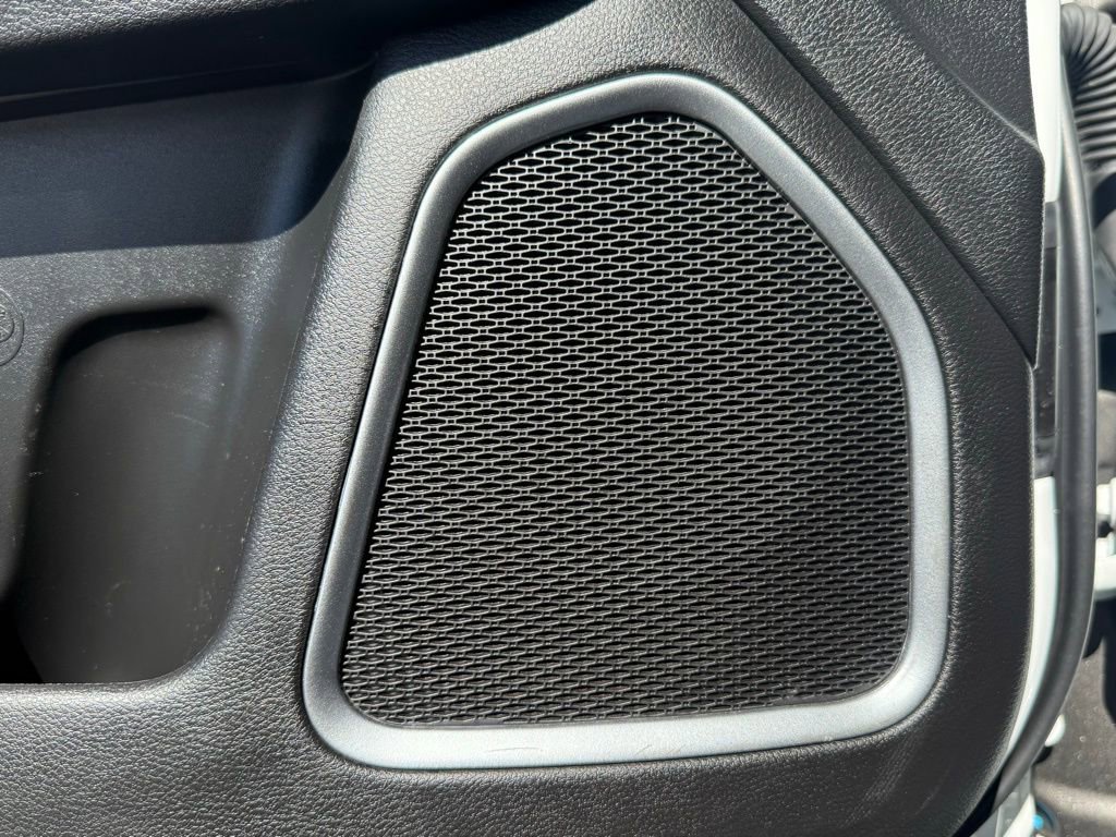 Used 2025 Jeep Compass Latitude image 19