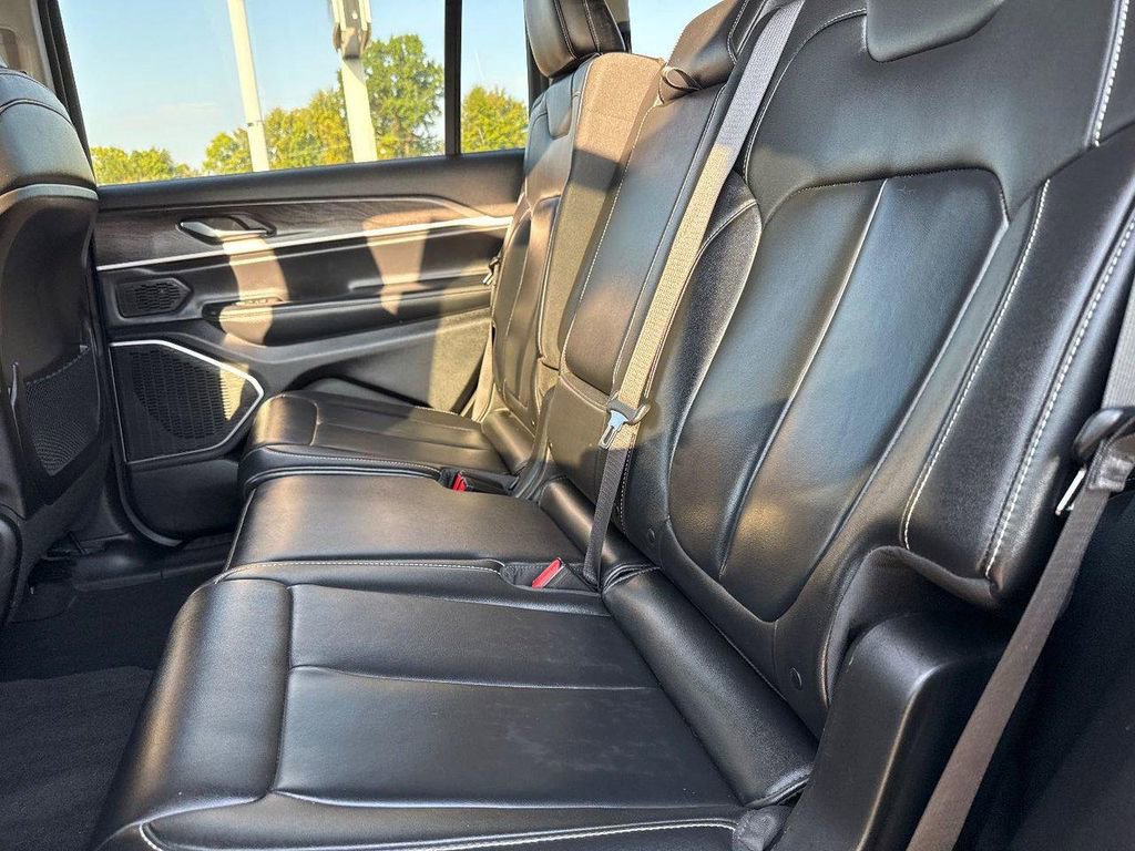 Used 2021 Jeep Grand Cherokee L Limited w/ Trailer Tow Group (B) image 10