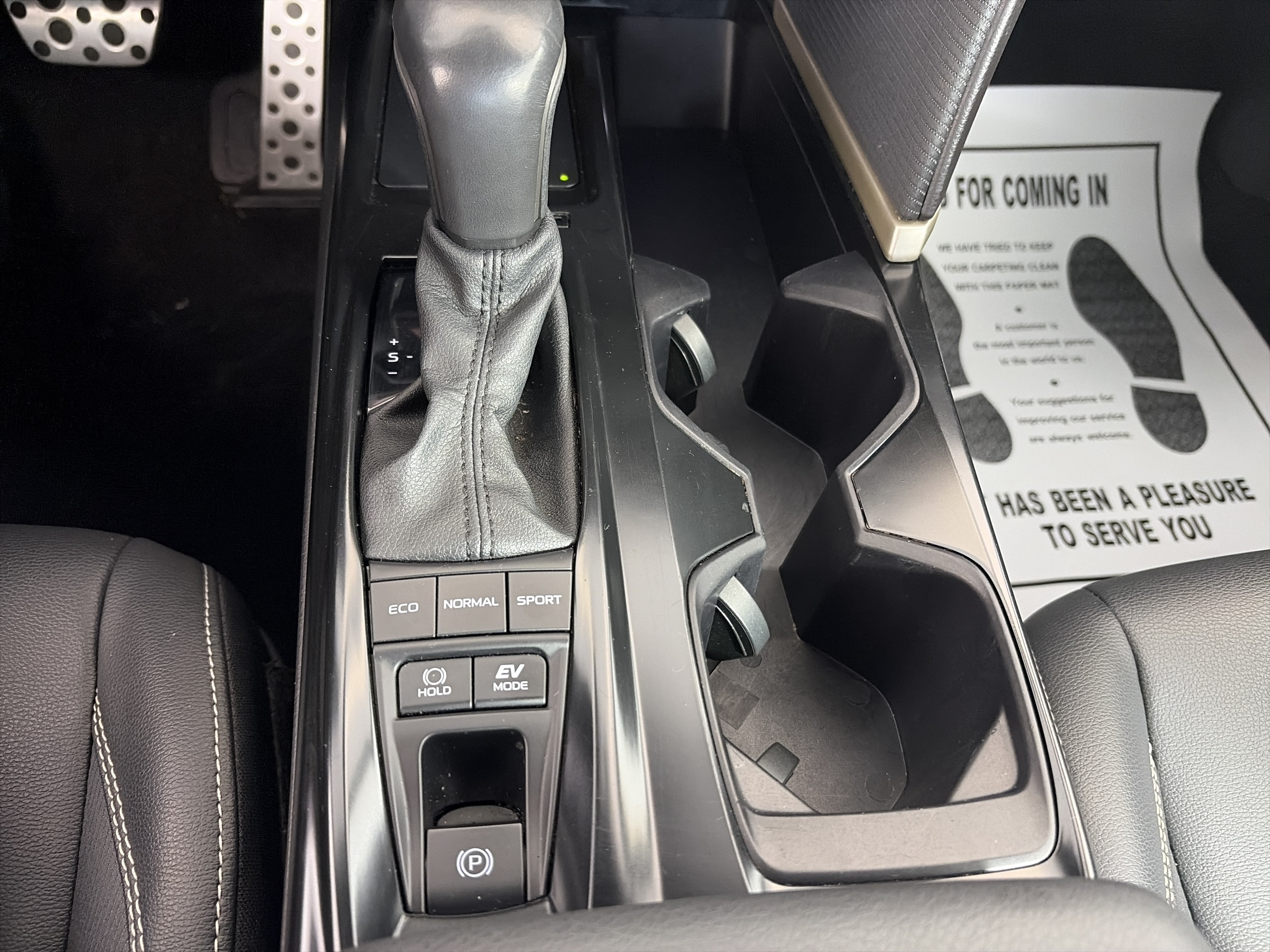 Used 2025 Toyota Camry SE FWD image 22