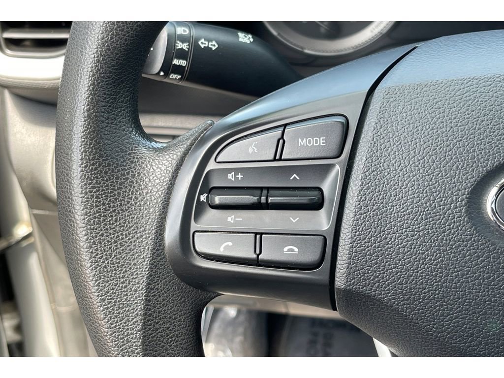 Used 2021 Hyundai Venue SE image 33