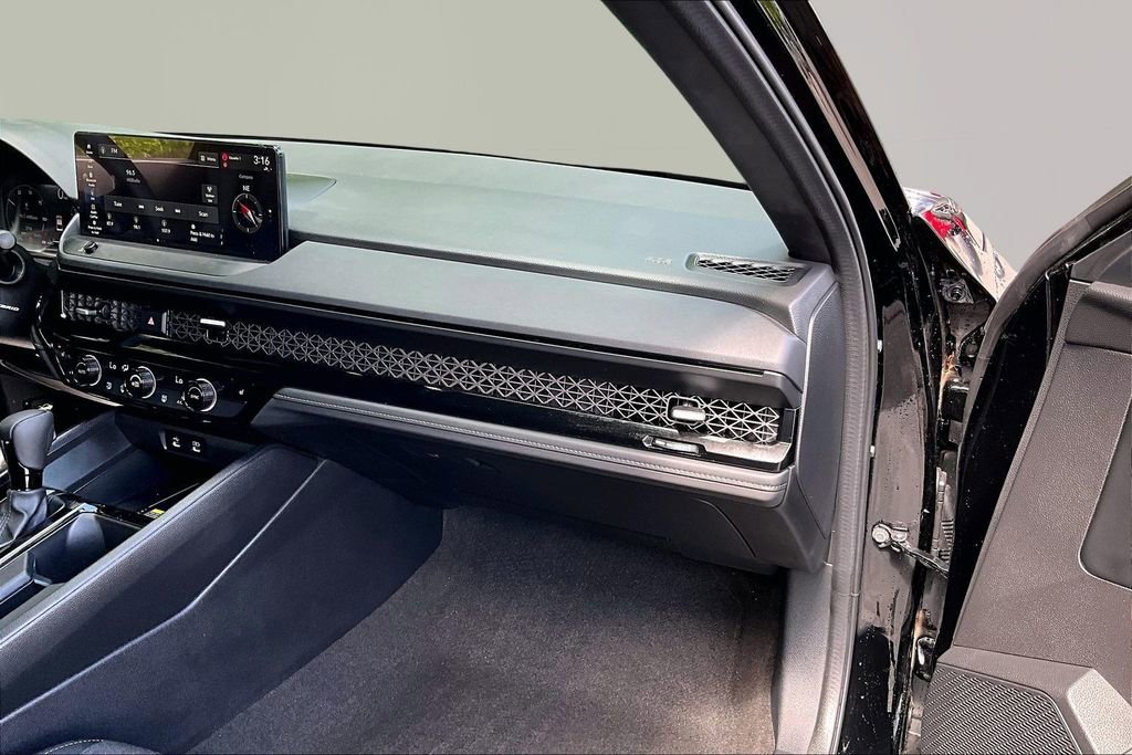 Certified 2025 Honda Accord Sport image 18