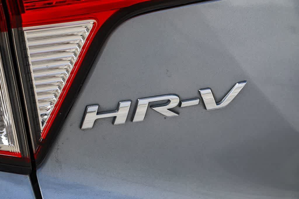 Used 2022 Honda HR-V LX image 11