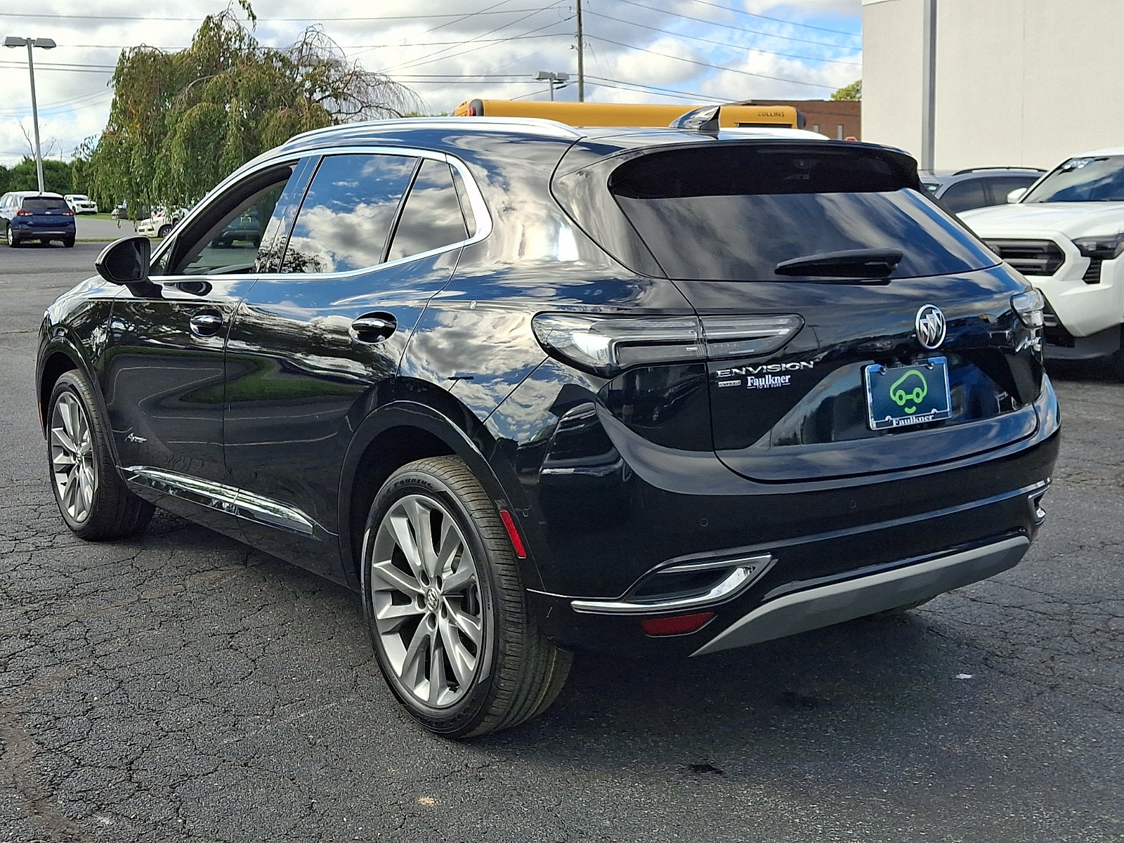 Certified 2023 Buick Envision Avenir AWD/4WD image 4
