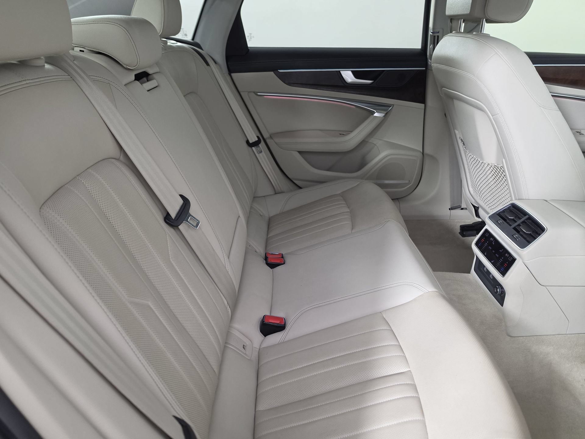Used 2023 Audi A6 Premium Plus w/ Premium Plus Package AWD/4WD image 40