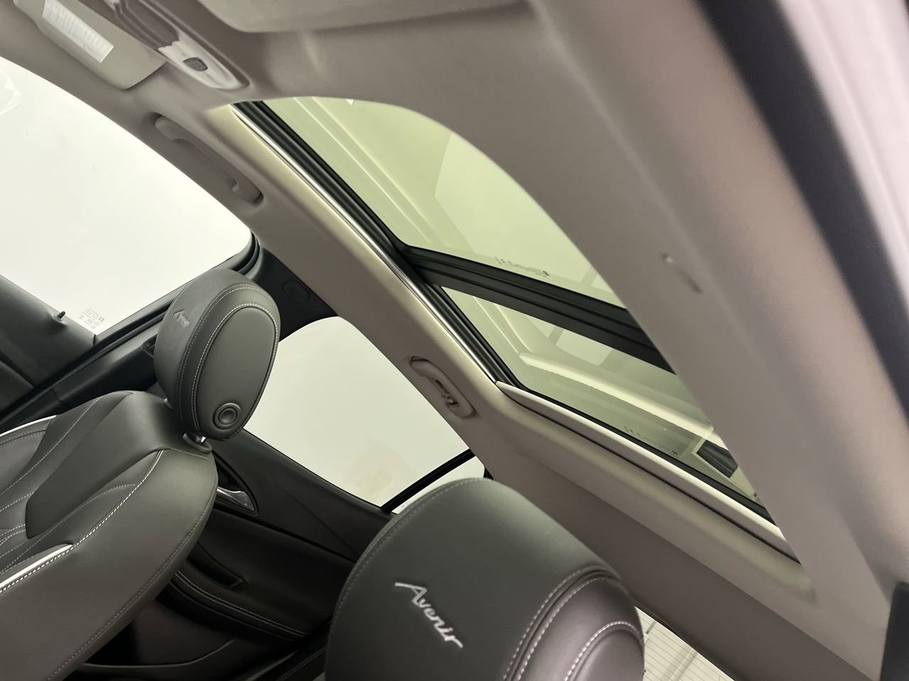 New 2026 Buick Encore GX Avenir w/ Avenir Technology Package AWD/4WD image 7