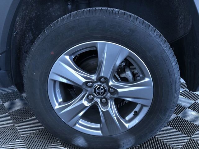 Certified 2025 Toyota RAV4 XLE w/ Convenience Package image 16