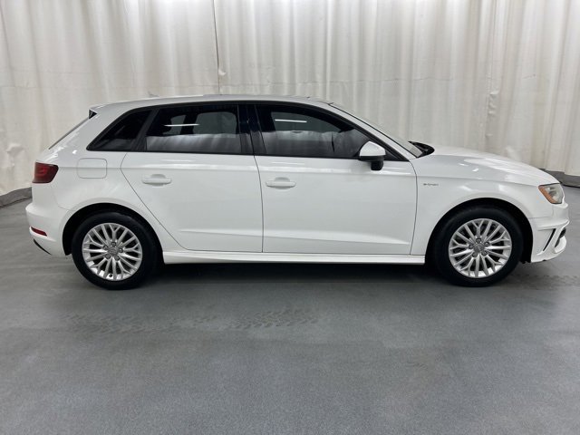 Used 2016 Audi A3 e-tron Premium w/ Audi MMI Navigation Plus image 7