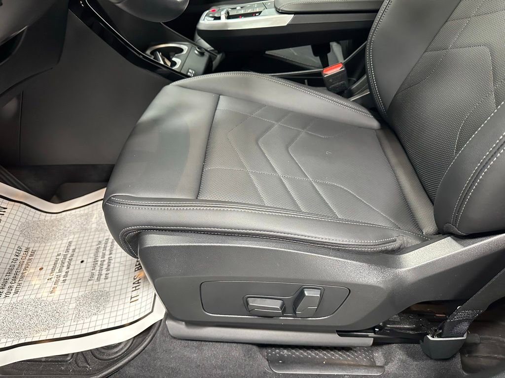 Used 2025 BMW X1 xDrive28i image 13