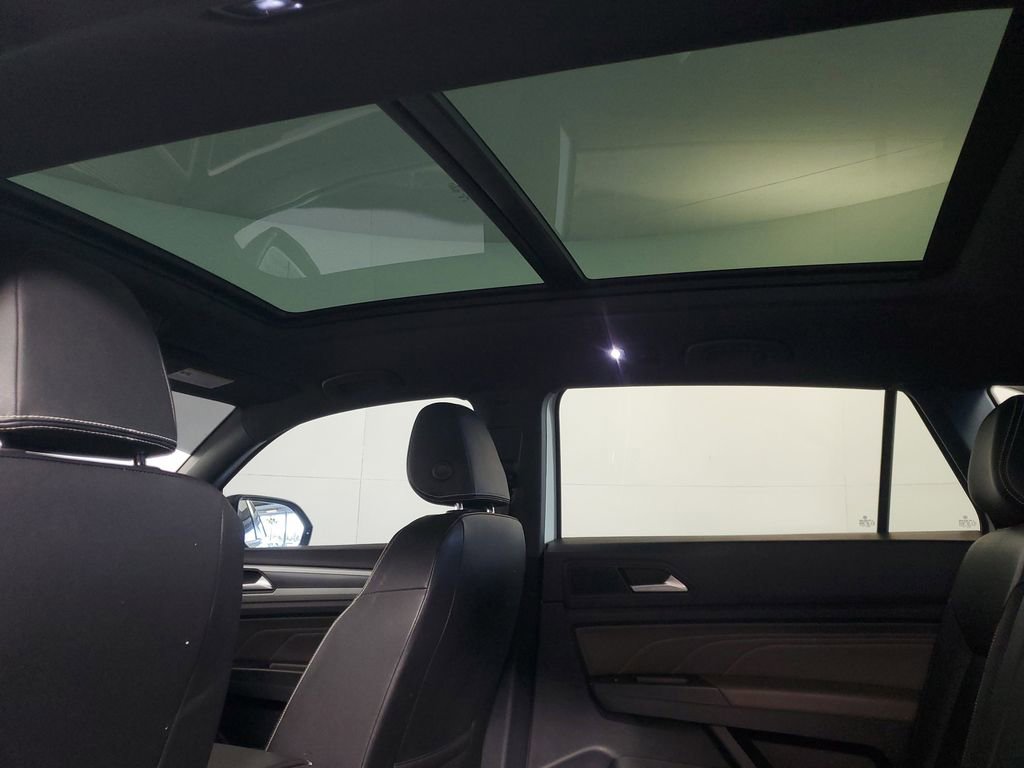 Used 2023 Volkswagen Atlas Cross Sport SEL R-Line image 24