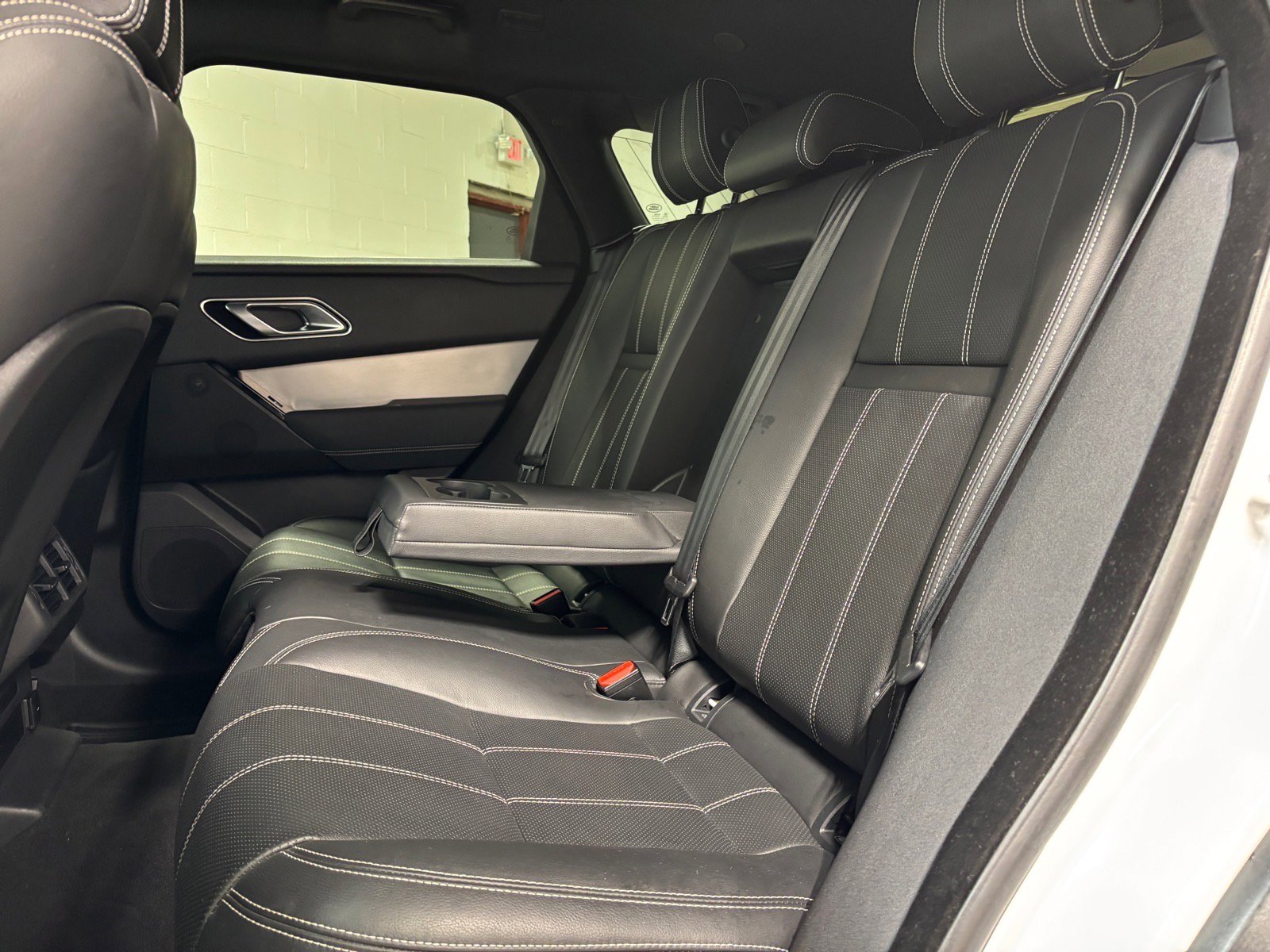 Used 2022 Land Rover Range Rover Velar R-Dynamic S AWD/4WD image 27