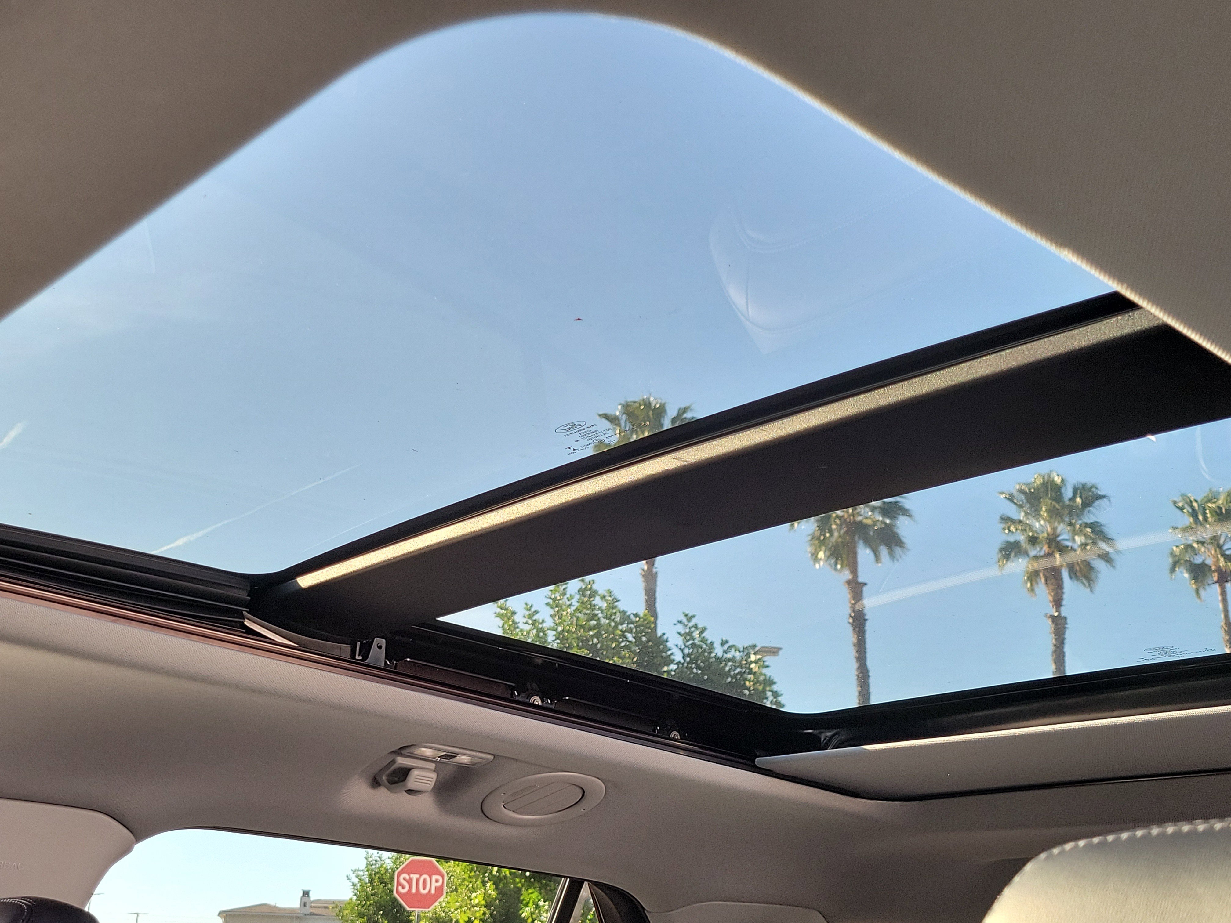 Certified 2022 Ford Explorer XLT w/ Equipment Group 202A image 11