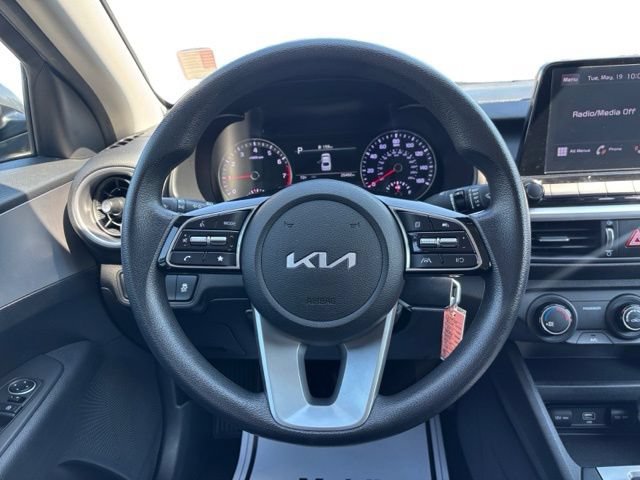 Certified 2022 Kia Forte LXS FWD image 15