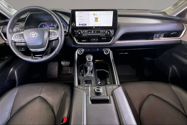 Used 2024 Toyota Grand Highlander AWD image 7