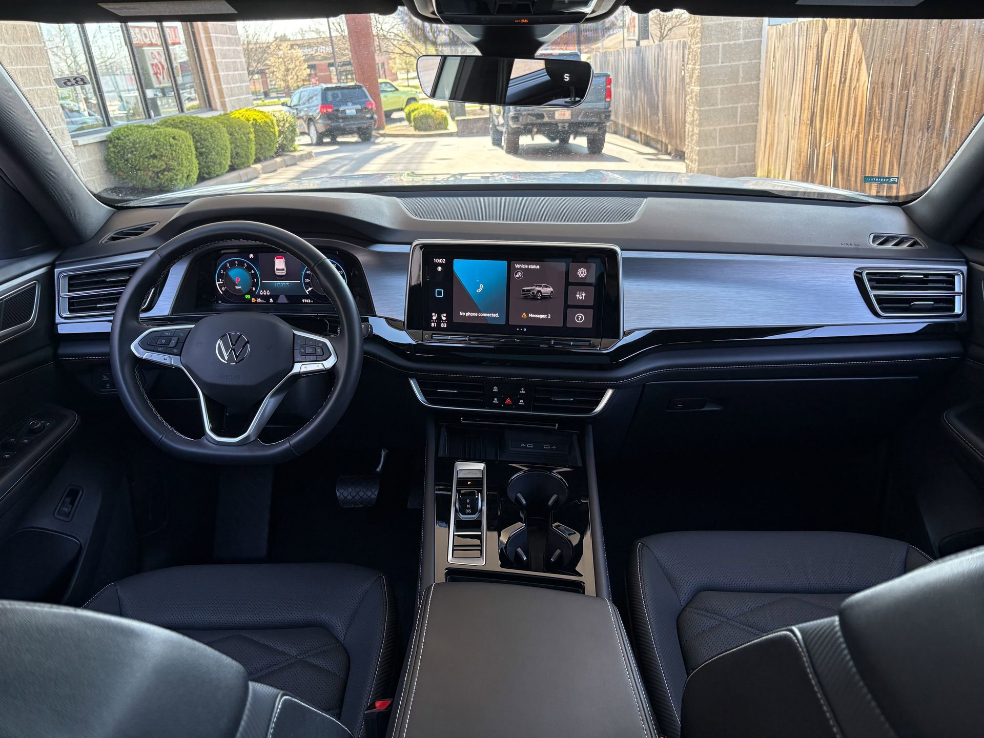 Used 2025 Volkswagen Atlas Cross Sport SE w/ Panoramic Sunroof Package image 24