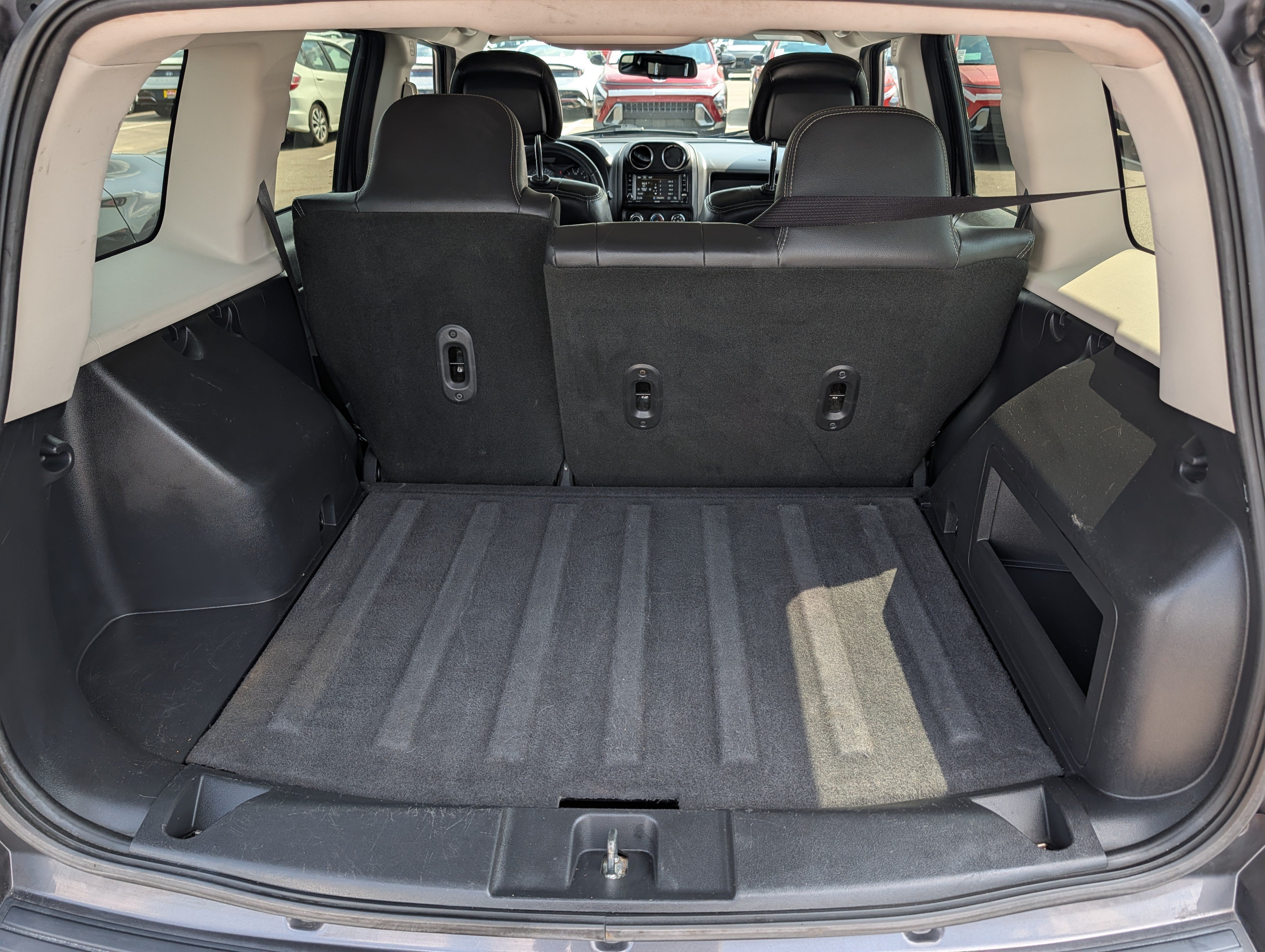Used 2015 Jeep Patriot 4WD image 18