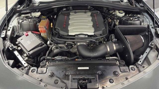 Used 2018 Chevrolet Camaro SS image 40