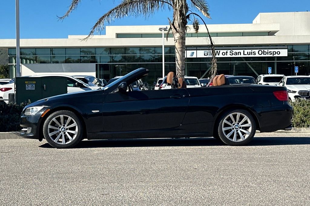 Used 2011 BMW 328i Convertible image 6