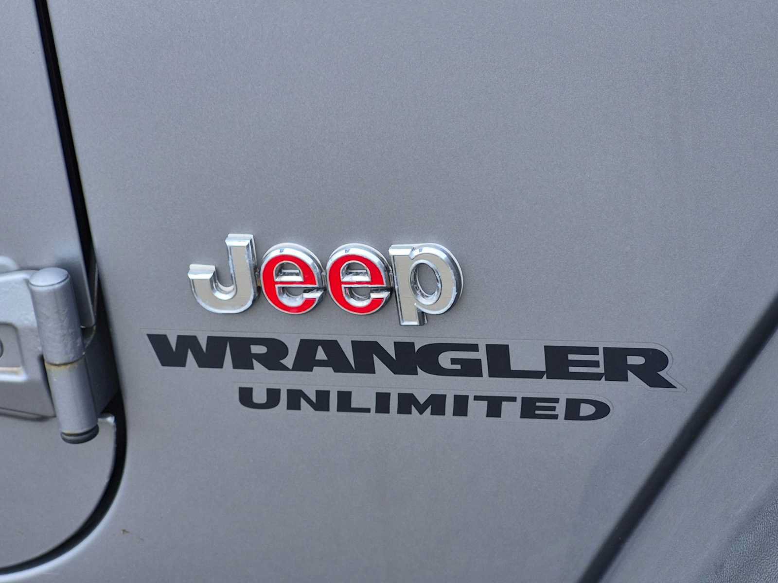 Used 2016 Jeep Wrangler Unlimited Rubicon AWD/4WD image 11