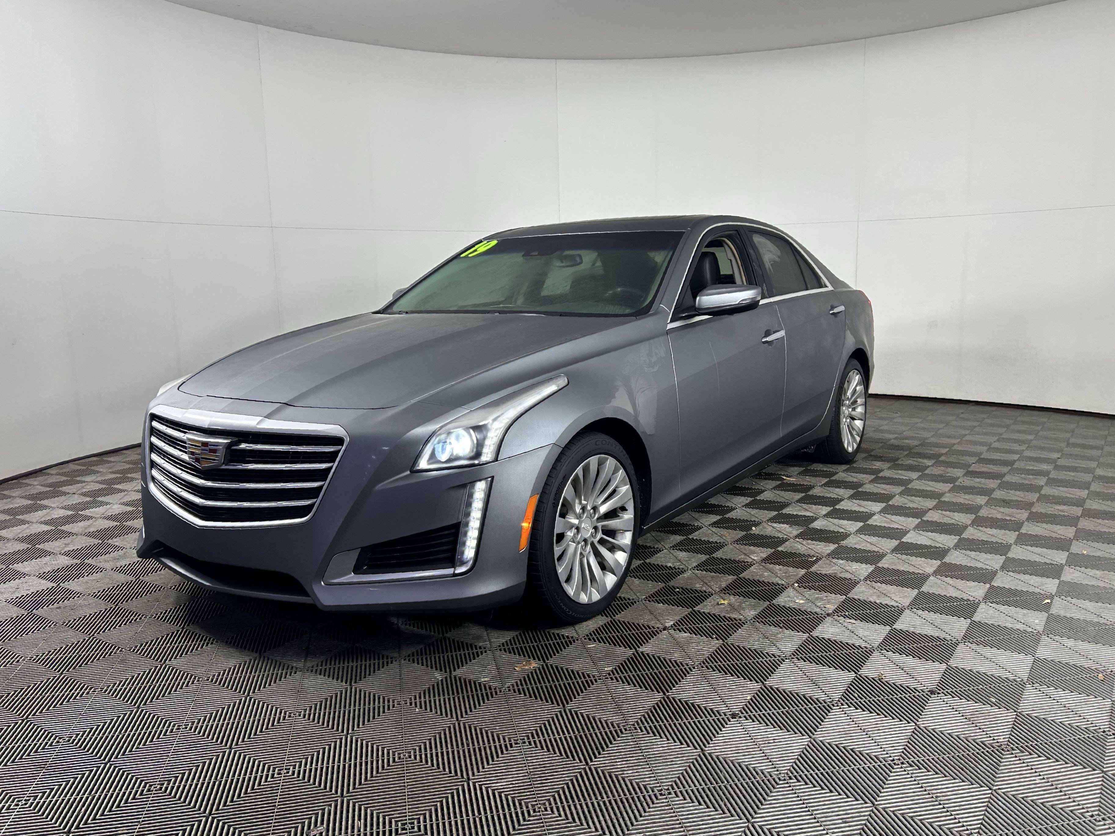 Used 2019 Cadillac CTS Luxury image 3