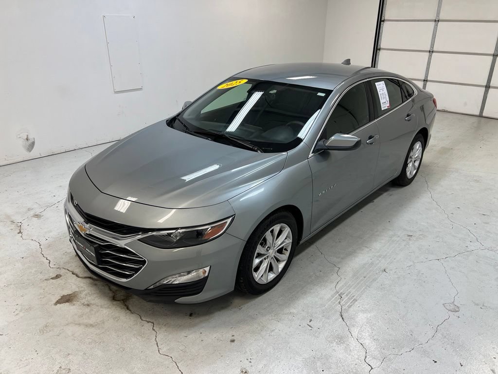 Used 2025 Chevrolet Malibu LT FWD image 6